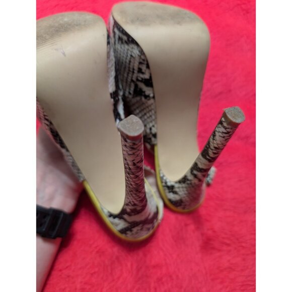 Steve Madden ADIN Snakeskin Neon Yellow Platform Peep Toe Slingback Heels 8M - Picture 8 of 9